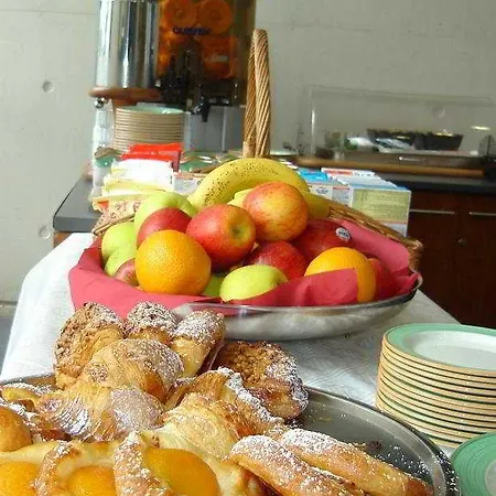 Imi Sandyford 3* Δουβλίνο